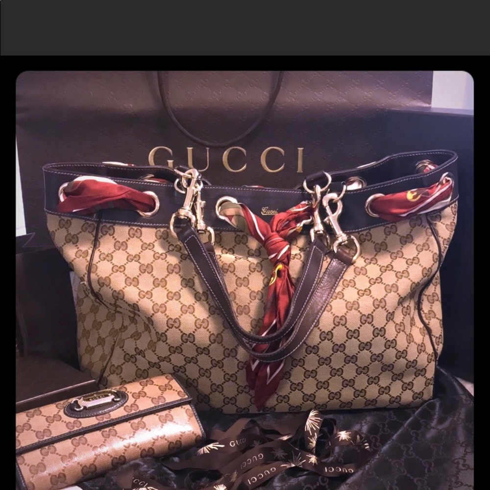 Gently Used, Authentic Gucci Positano Purse.